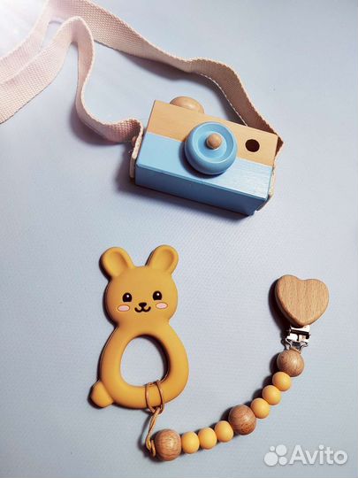 Держатель с грызунком силиконовым