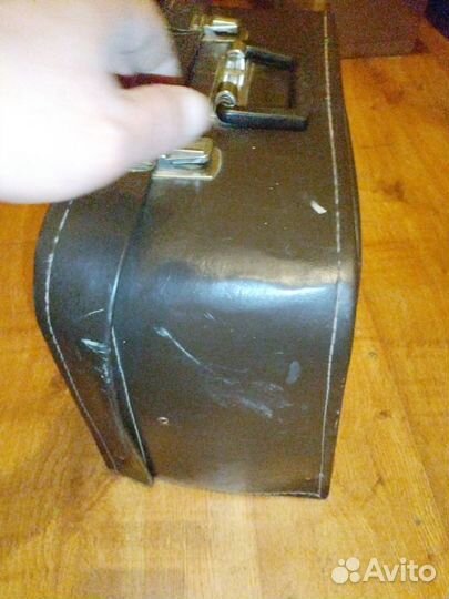 Чемодан для швейной машины