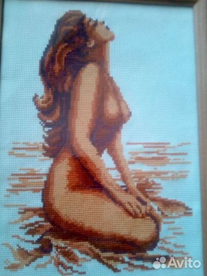 Вышивка крестиком. Sexy woman