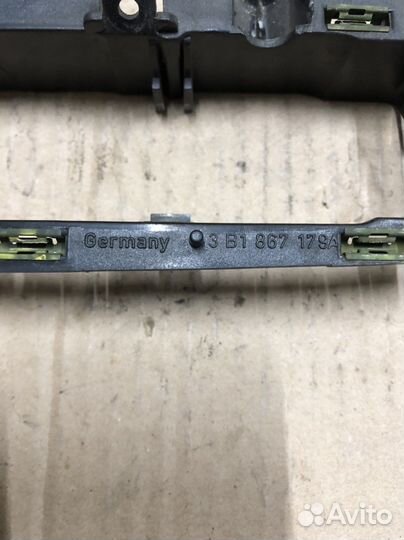 Skoda Octavia tour Кронштейн внутренней ручки