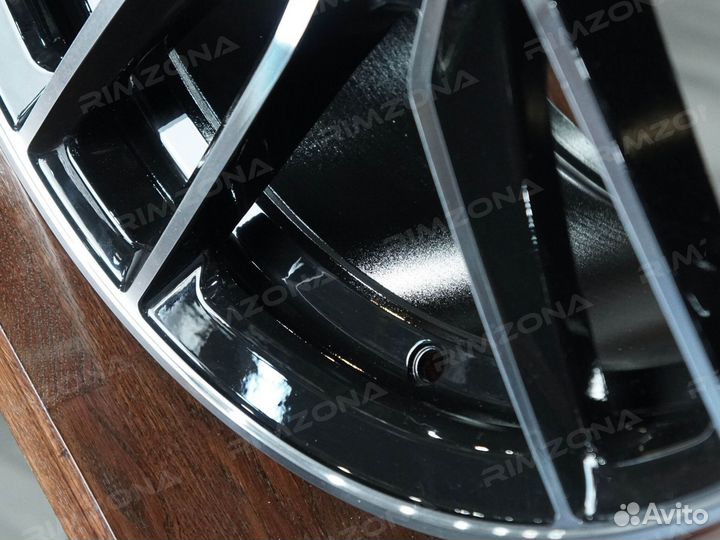Литые диски AMG R18 на Mercedes. Арт1955