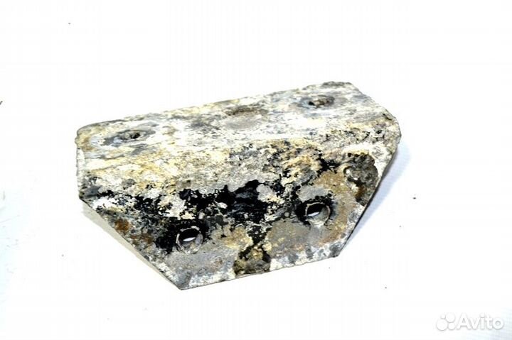 Кронштейн пневмобаллона ведущего моста, левый DAF