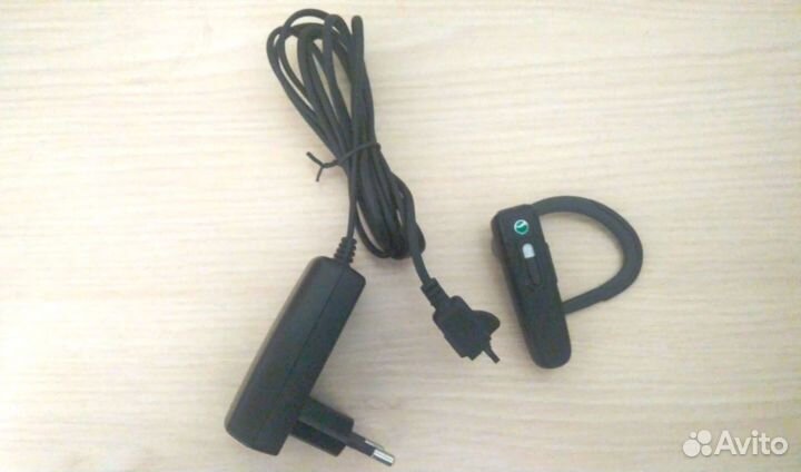 Sony ericsson гарнитура и зарядка
