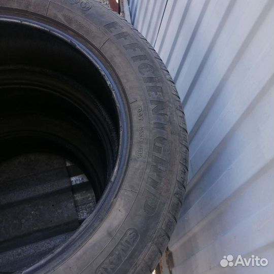 Goodyear EfficientGrip SUV 215/60 R17