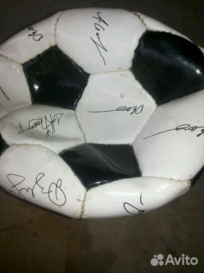 Футбольный мяч