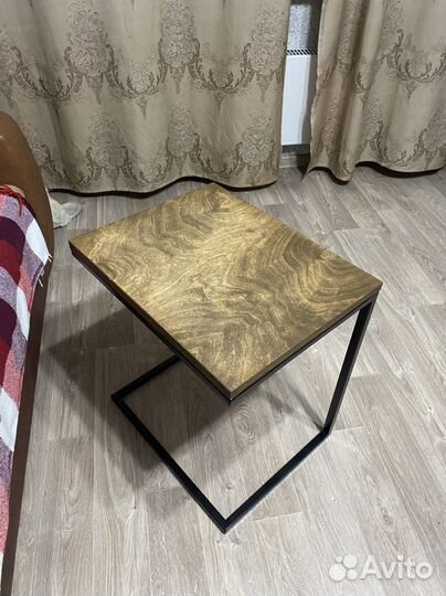 Прикроватная полка/подставка