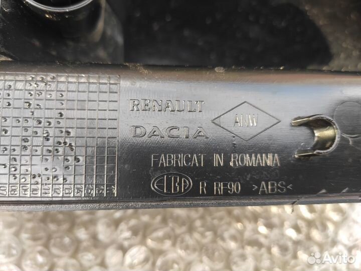 Заглушки задних фонарей Ларгус