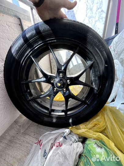 Колеса 215/55/17 5*100