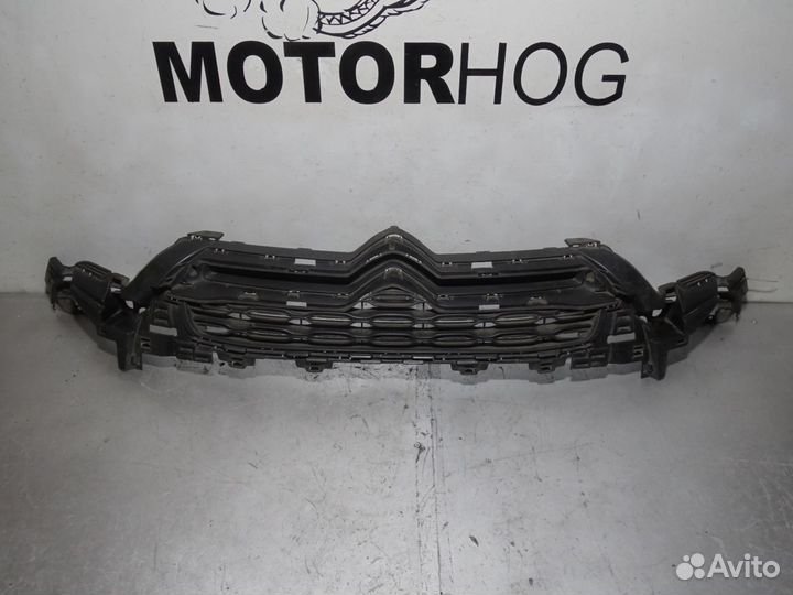 Решетка радиатора Ситроен дс4