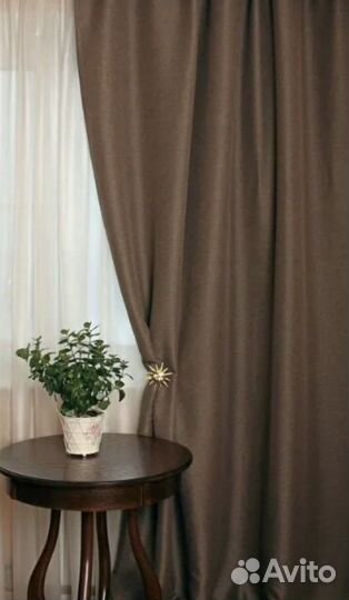 Шторы коричневые 200*260 2 шт с крючками