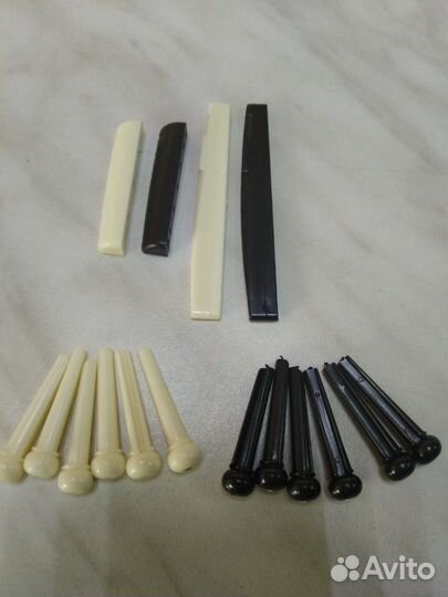 Струны и гитарная мелочовка