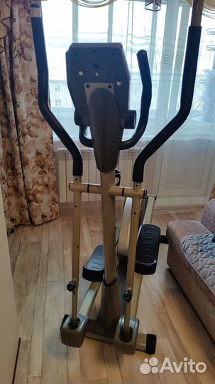 Эллиптический тренажер torneo