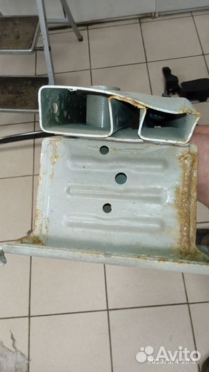 Усилитель бампера Toyota Corolla 11 Е180