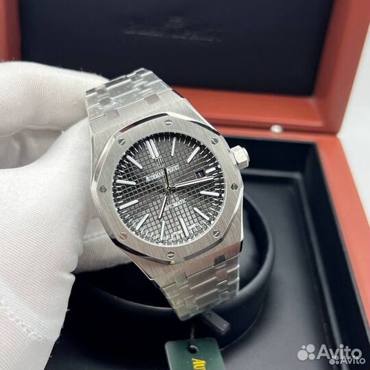 Часы механические Audemars Piguet