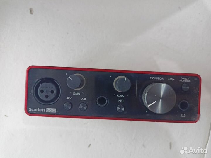 Звуковая карта Focuseite Scarlett solo 3rd Gen