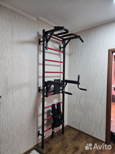 Шведская стенка с турником и брусьями