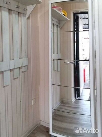 Обувница с зеркалом