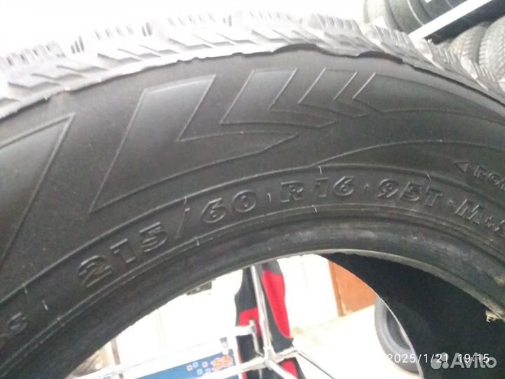 Nokian Tyres Hakkapeliitta 4 215/60 R16 95T
