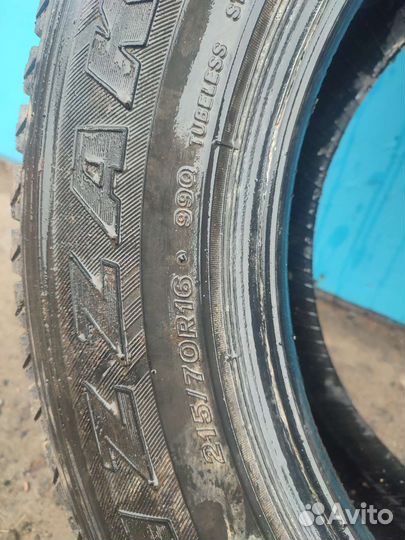 Bridgestone Blizzak DM-V1 215/70 R16