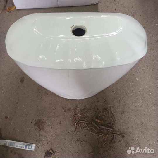 Бачок для унитаза бу