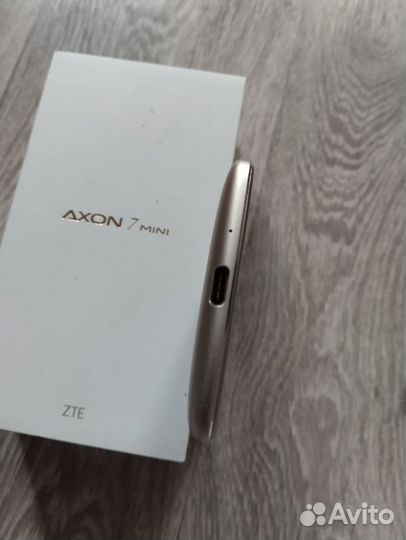 ZTE Axon 7 mini, 3/32 ГБ