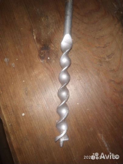 Бурав по дереву