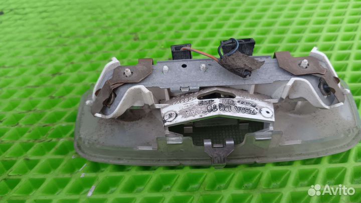 Плафон подсветки салона Focus 1