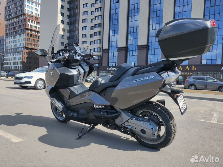 Максискутер bmw c650gt