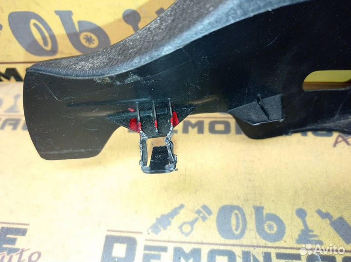 Накладка сиденья левая Volkswagen Passat B7 365