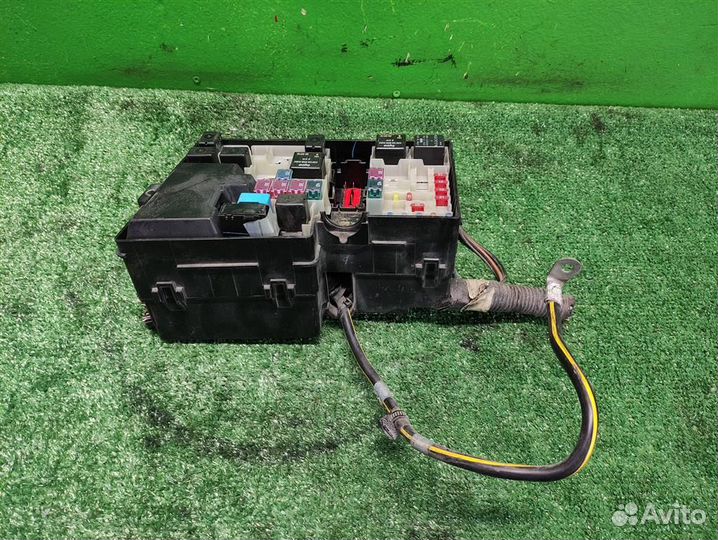 Блок предохранителей моторный Mazda 3 (BK) 2005