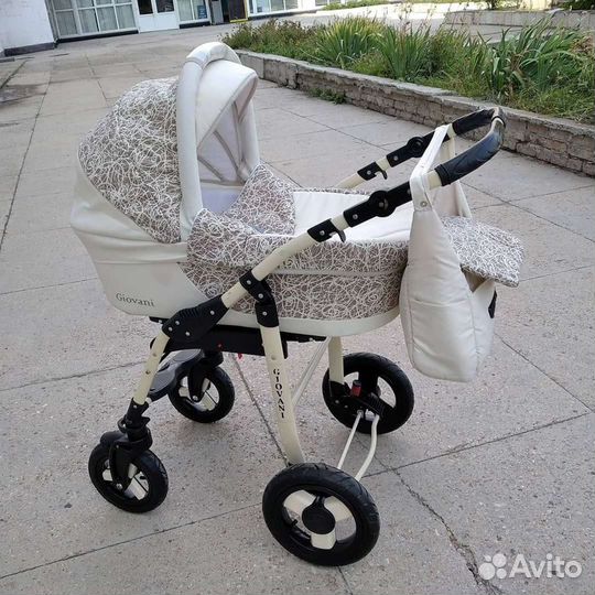 Коляска прогулочная