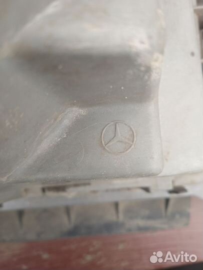 Фара на mercedes