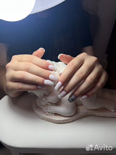 Наращивание ногтей