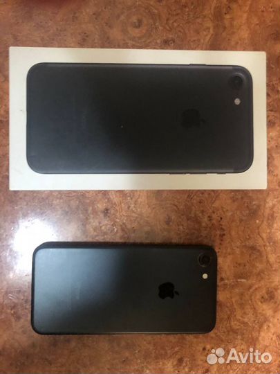 iPhone 7, 32 ГБ