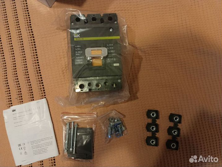 Автоматический выключатель IEK BA88-35 160А