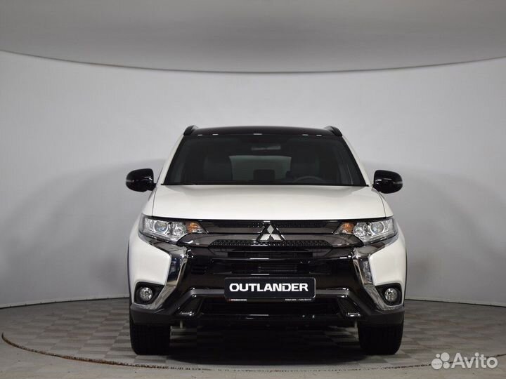 Mitsubishi Outlander 2.0 CVT, 2022