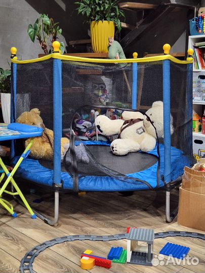 Детский батут с сеткой
