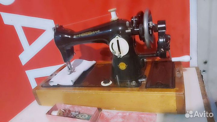 Швейная машинка ручная
