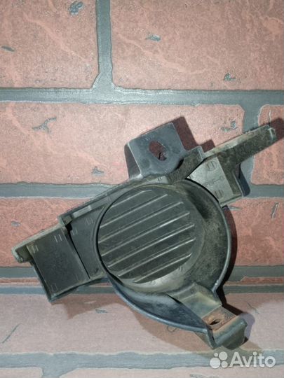 Заглушка бампера toyota noah AZR60 RH