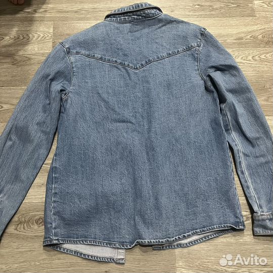 Джинсовая рубашка