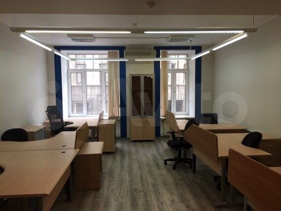 Здание, 3472 м²