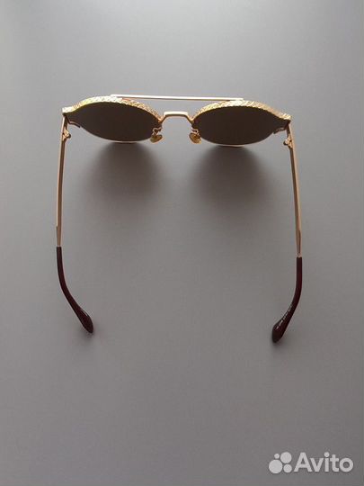 Солнцезащитные очки женские