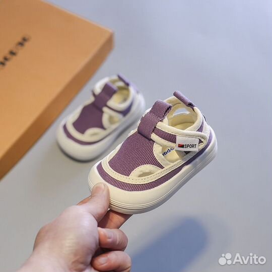 Сандали детские