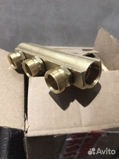 Коллектор 3/4 с выходом под нароконус 3/4