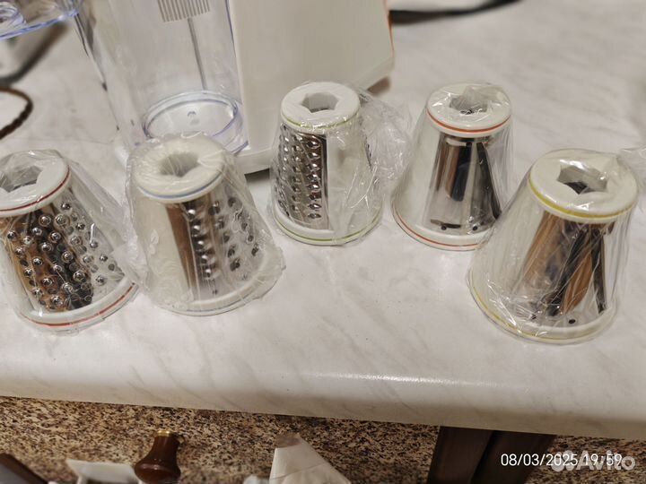 Терка для овощей электрическая Kitfort