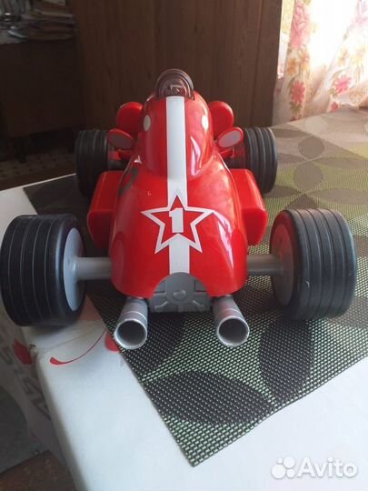 Машинка гоночная на радиоуправлении