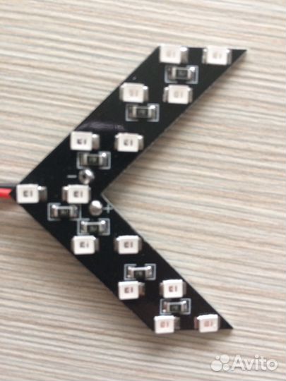 Стрелка- указатель поворота в зеркало