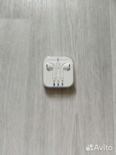 Наушники Apple проводные