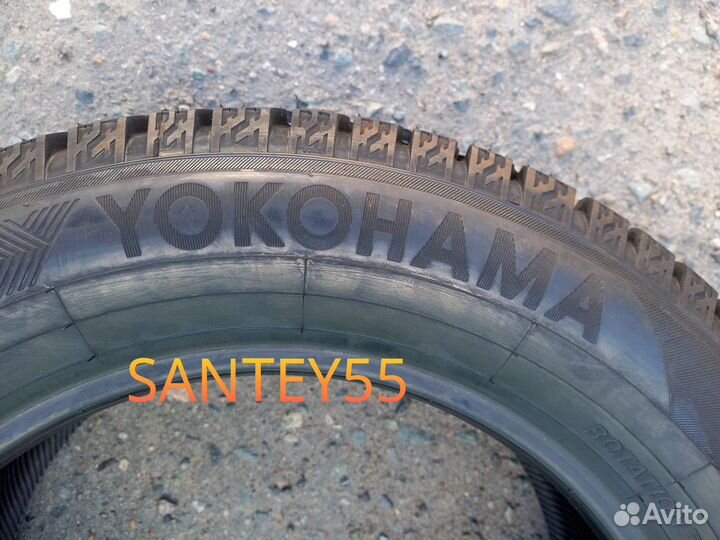 Yokohama Ice Guard Stud IG55 215/60 R16 99T