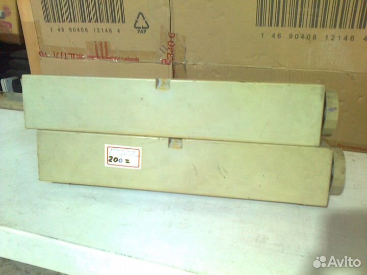 Контейнер от проектора 2 шт